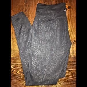 Athleta black, animal print leggings, size medium